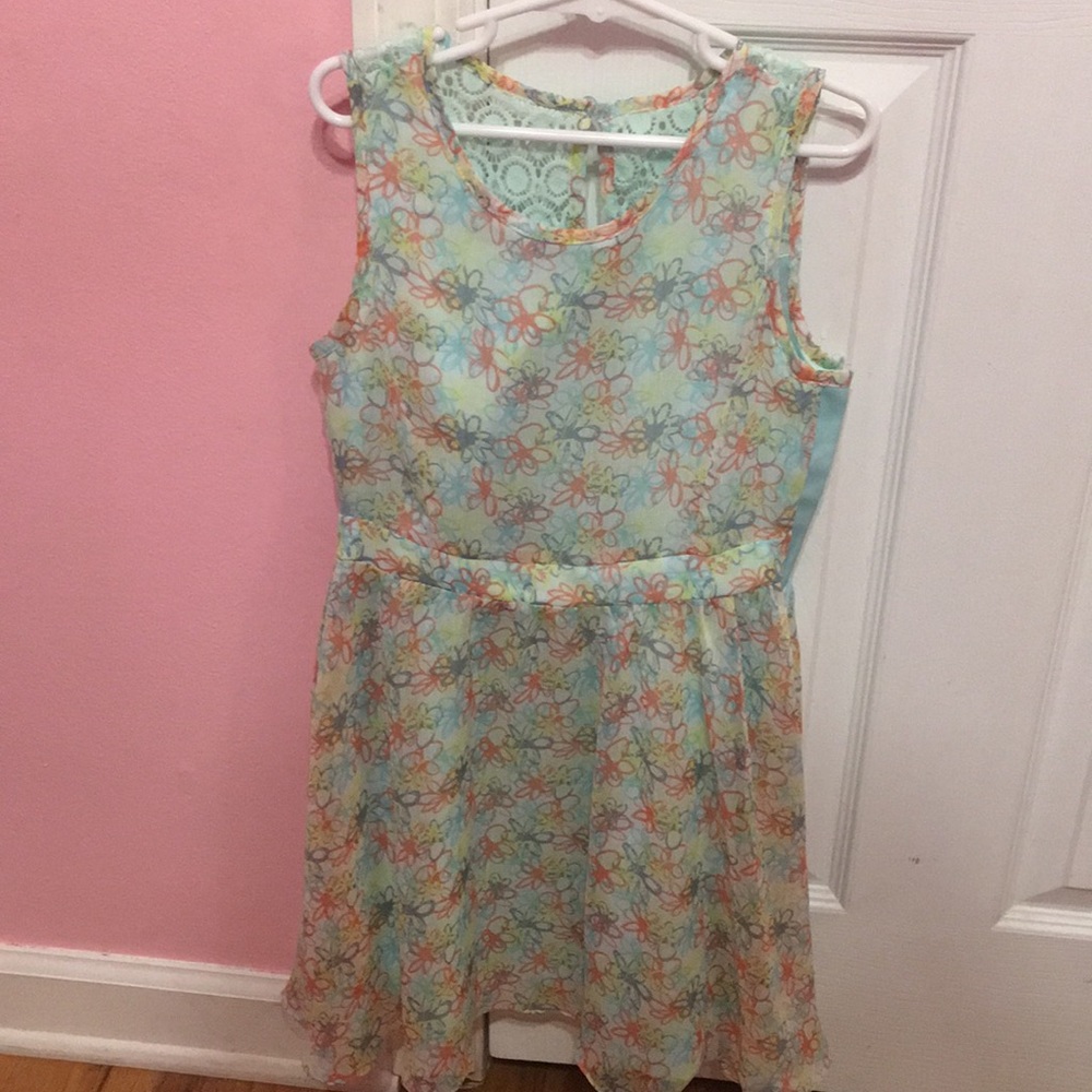 Cute dress, great for Easter!